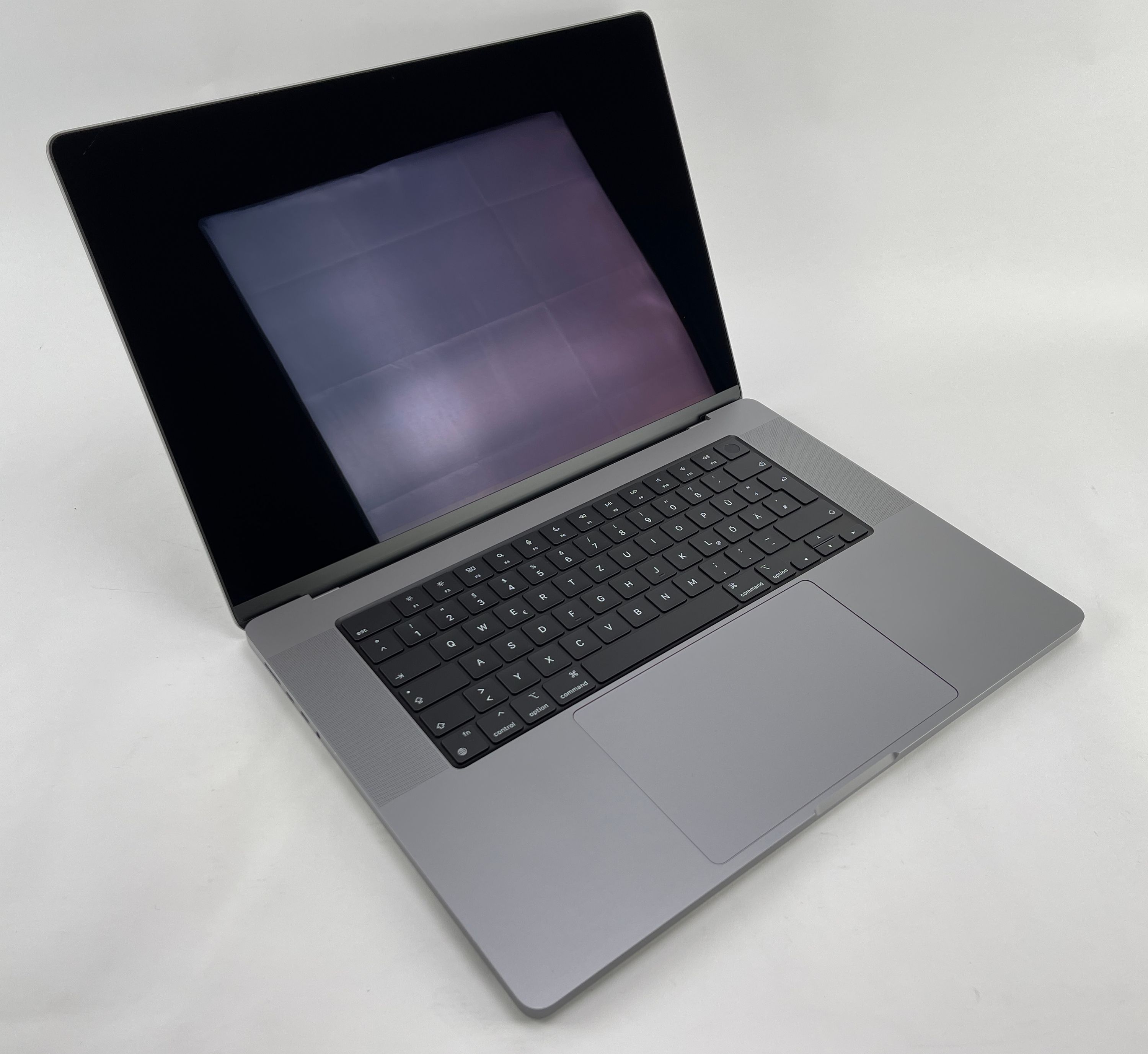Apple MacBook Pro 16" (2021) M1 Pro - Space Grau