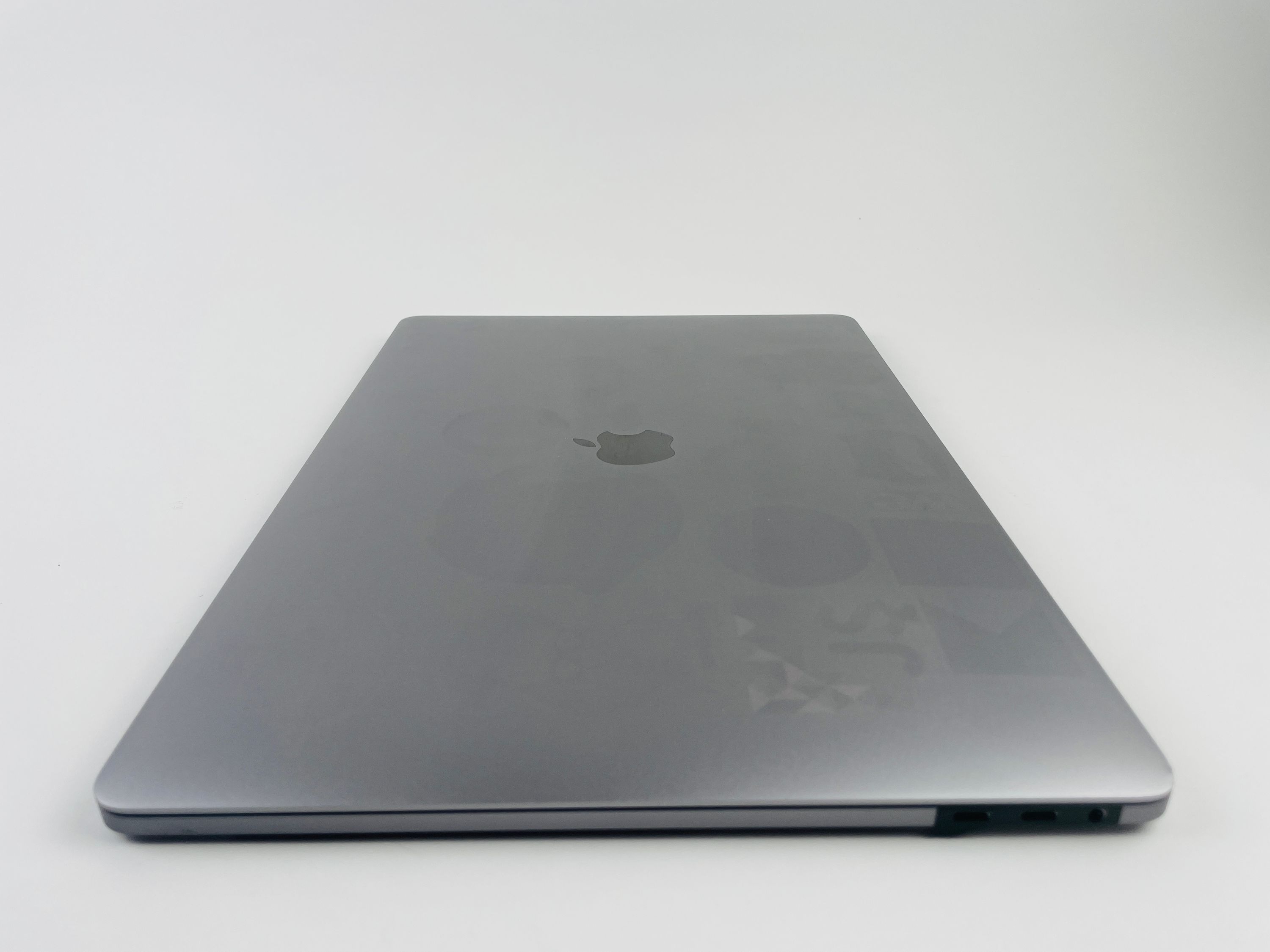 Apple MacBook Pro 15" (2018) Touch i7 2,6 GHz - Space Grau