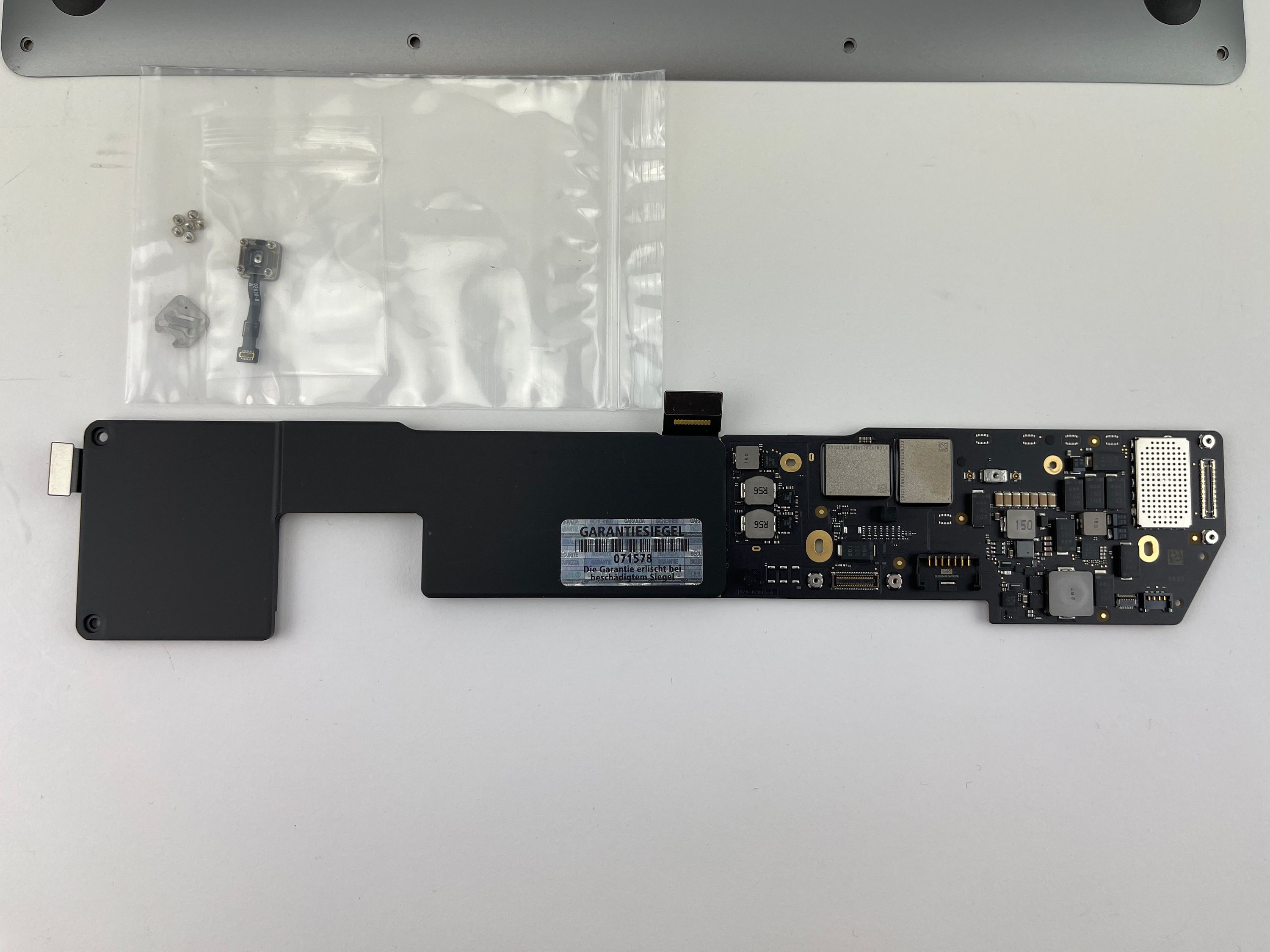 Apple MacBook Air 13" A2337 2020 Logicboard M1 8-Core