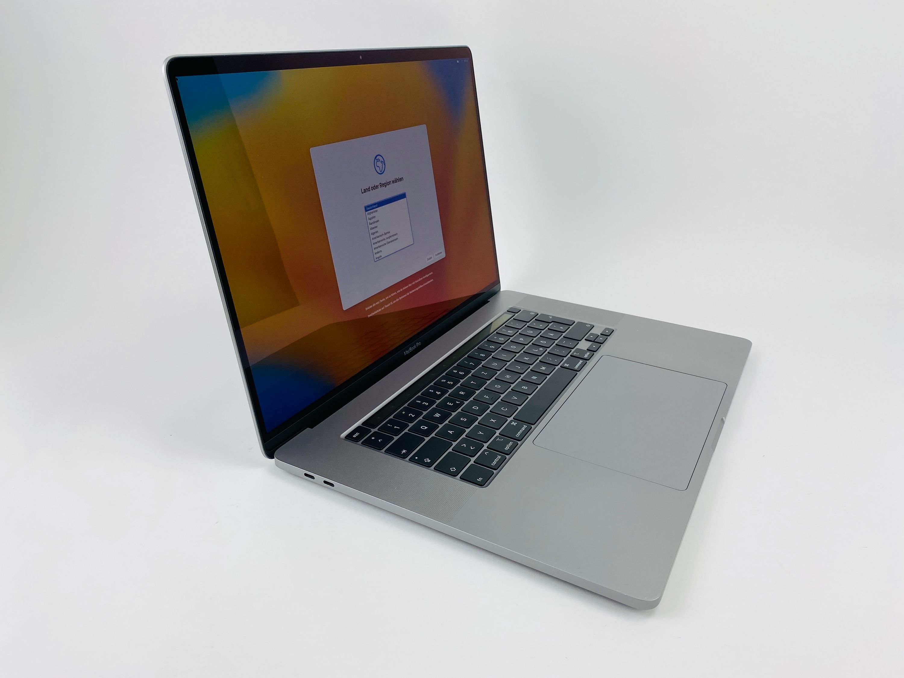 Apple MacBook Pro 16" (2019) Touch Bar i9 2,3 GHz - Space Grau
