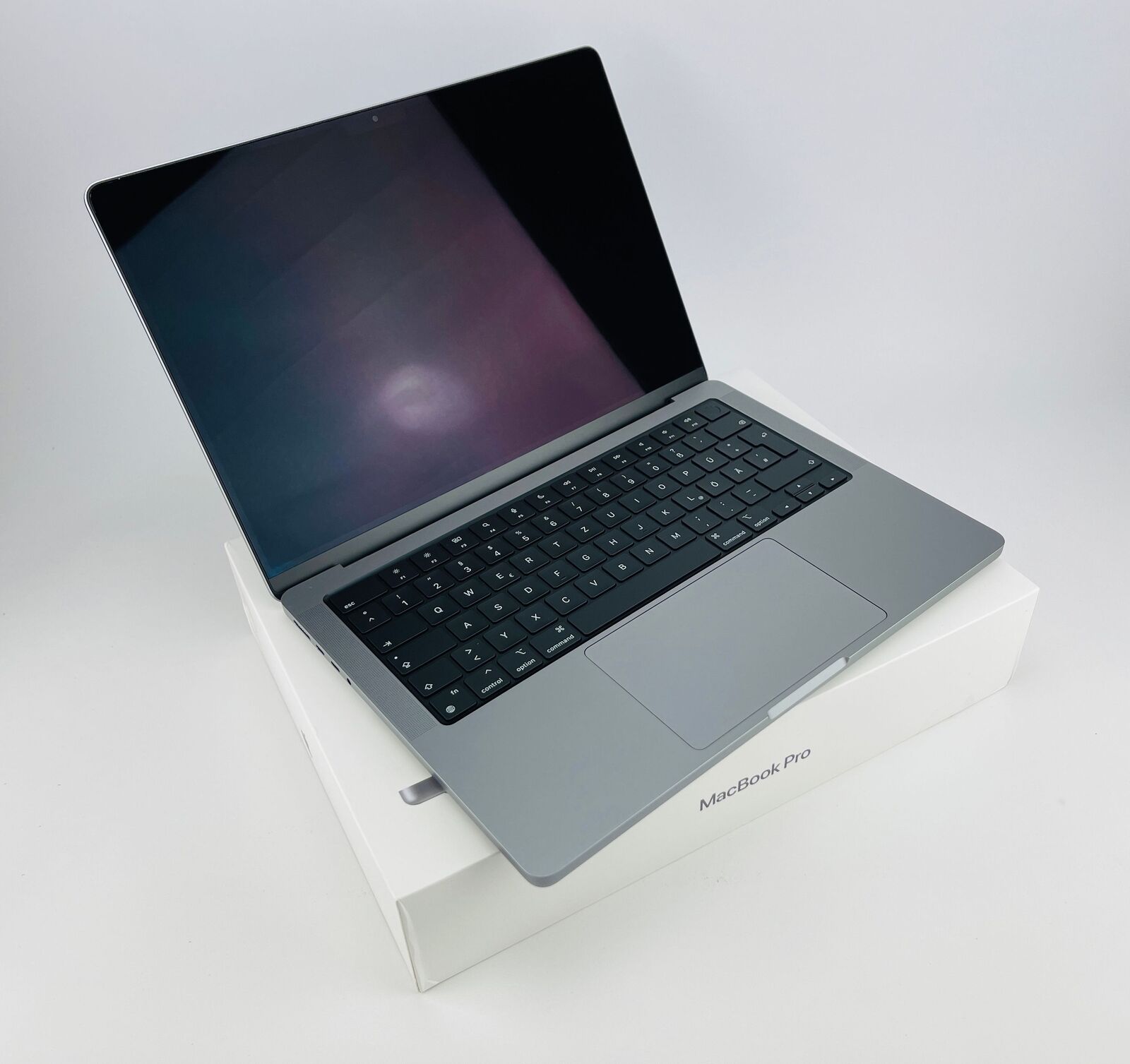 Apple MacBook Pro 14" (2021) M1 Pro - Space Grau